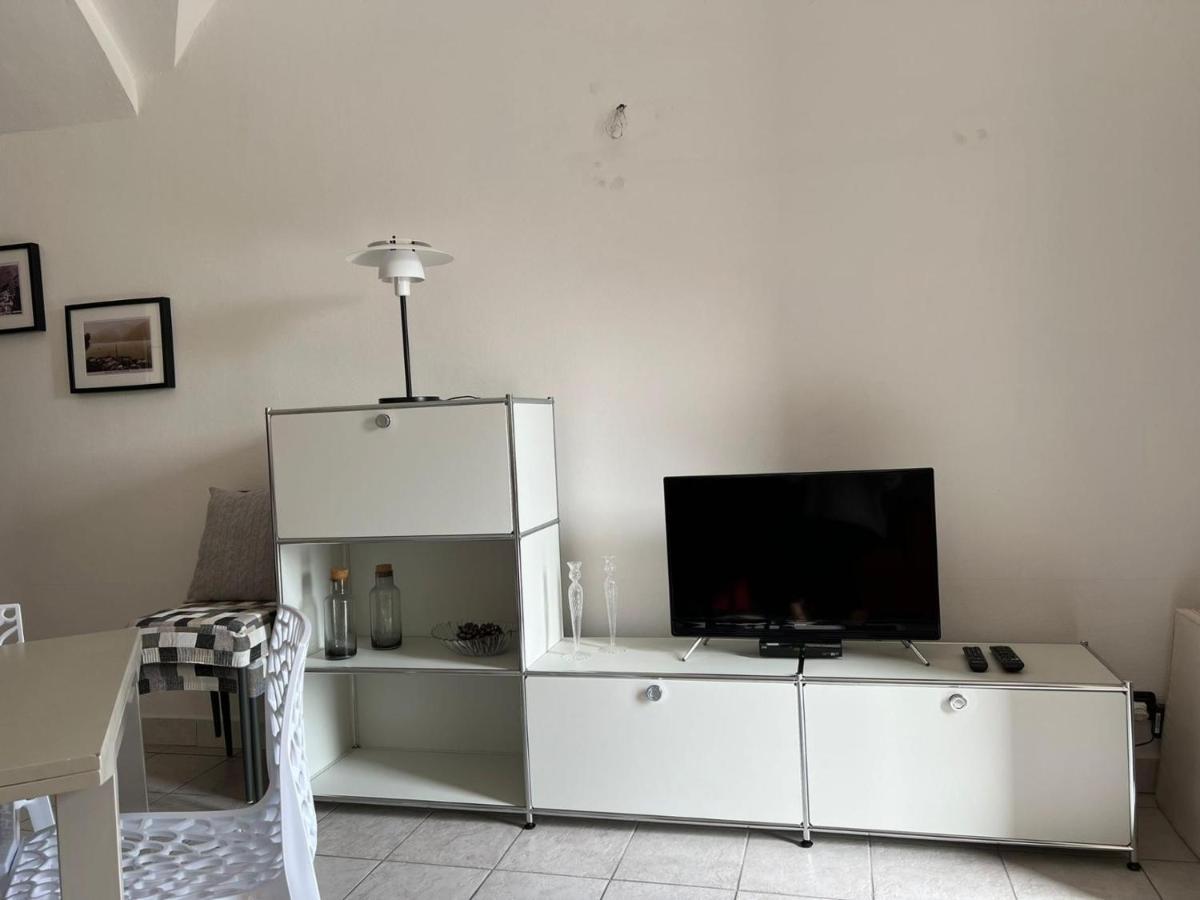 1-Bedroom Apartment Bello Posto Acquaseria Exterior foto